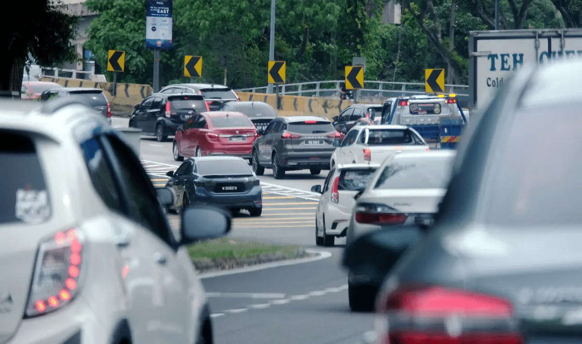 Microsleep while driving: Obesity among risk factors for accidents, says expert