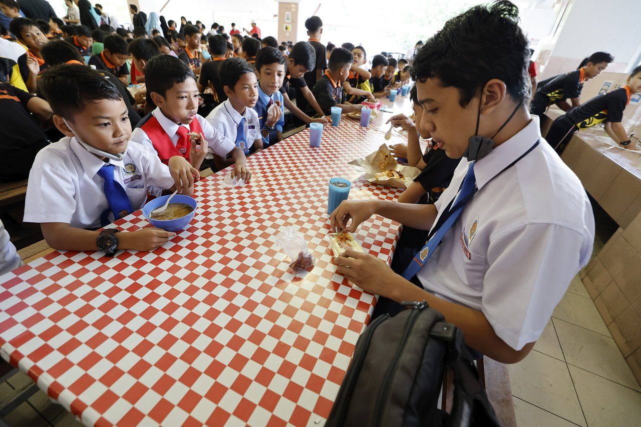 Sarapan percuma Selangor ringankan beban keluarga, bantu pelajar lebih fokus