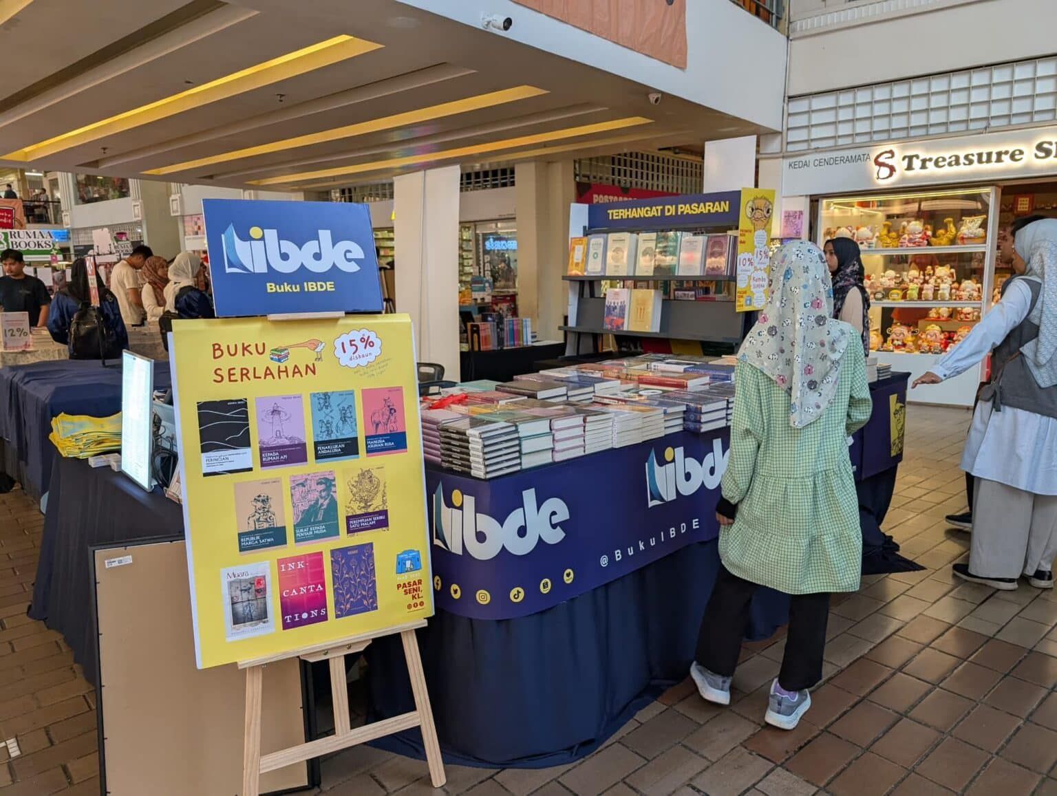 Terjemah kitab tangani cabaran ummah