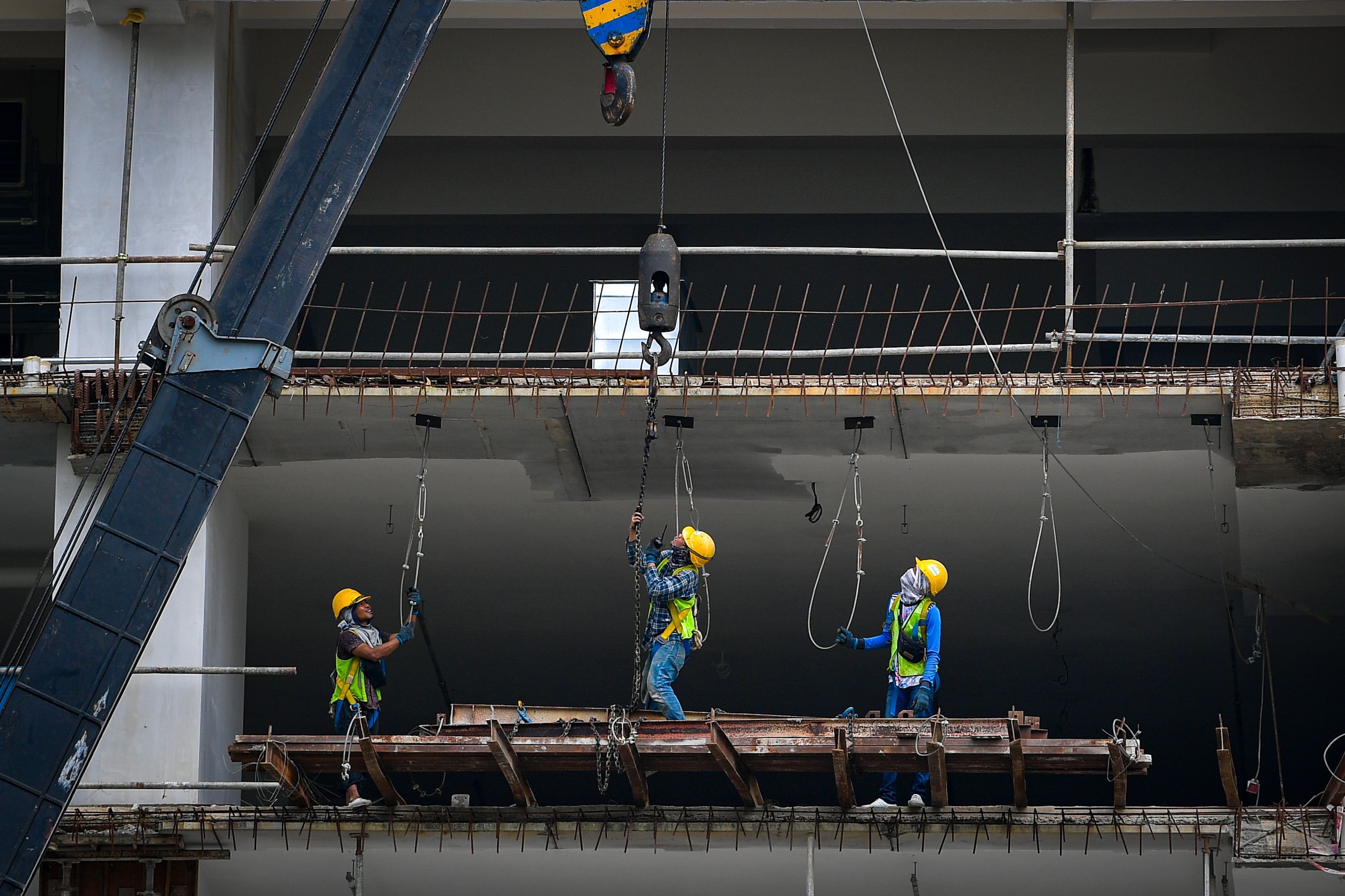 【雪州议会】解决技能错配与企业压力  彭小桃：双管齐下稳就业