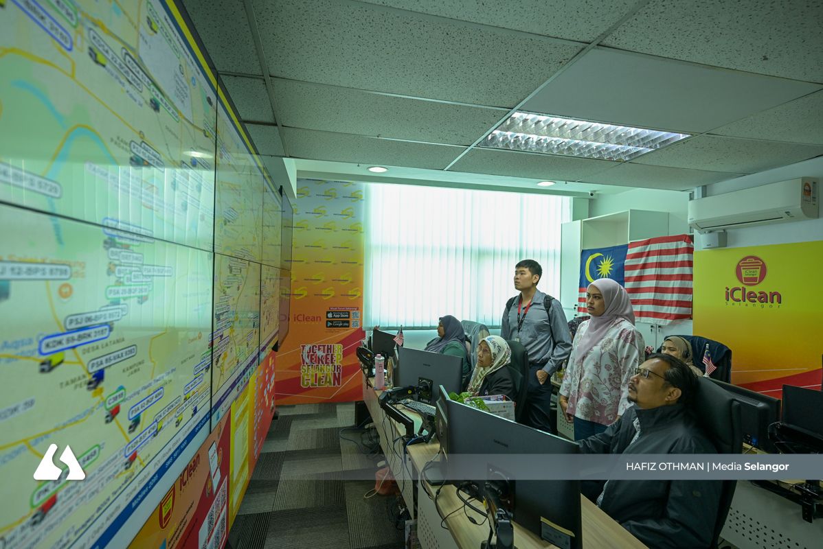 KDEBWM perkemas kutipan sampah, guna 151 lori kompaktor di PJ, Subang Jaya