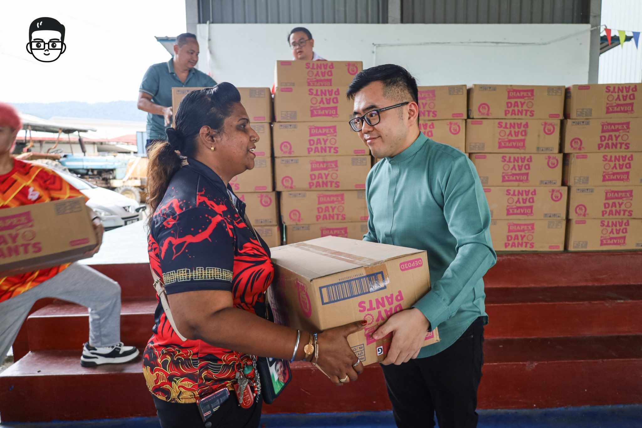 Nearly 100 Rawang families receive free baby nappies, helping to ease living costs