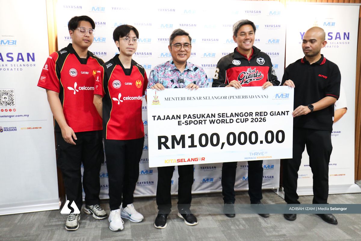 SRG terima RM100,000 daripada Yayasan MBI untuk Piala Dunia E-sukan (EWC)