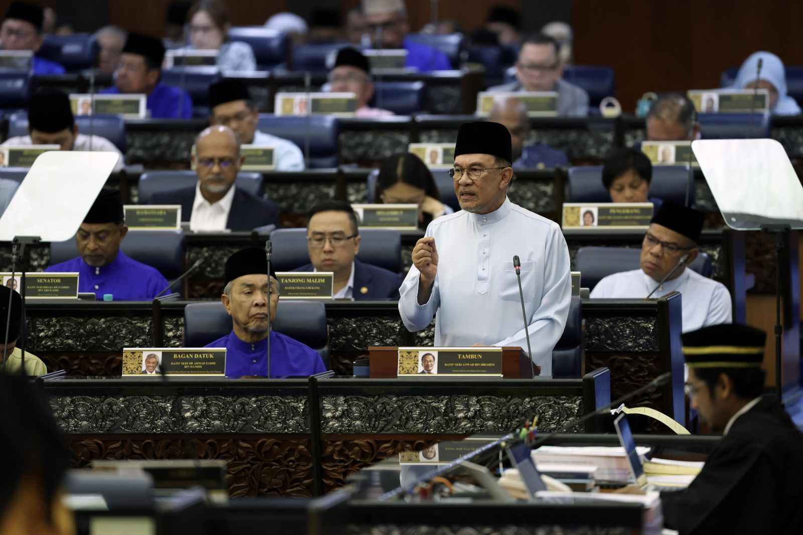 Belanjawan 2027: Peruntuk dana negeri pastikan kemajuan seimbang, manfaat dinikmati rakyat