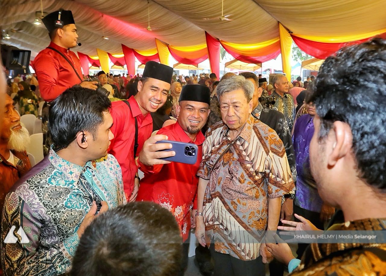 ‘Menggigil juga, tetapi sangat teruja’, mahasiswa kongsi detik istimewa di istana